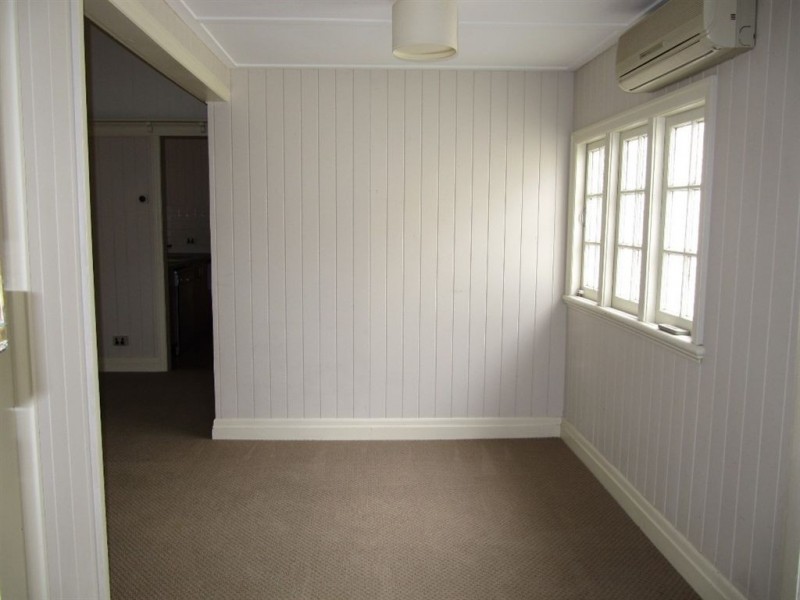 67 Bowen St, Windsor QLD 4030