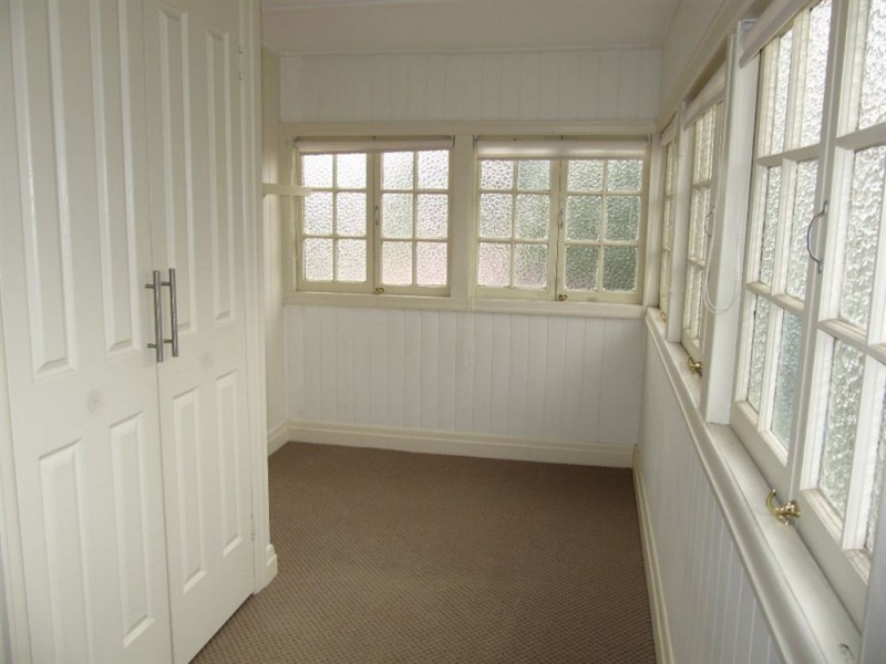 67 Bowen St, Windsor QLD 4030