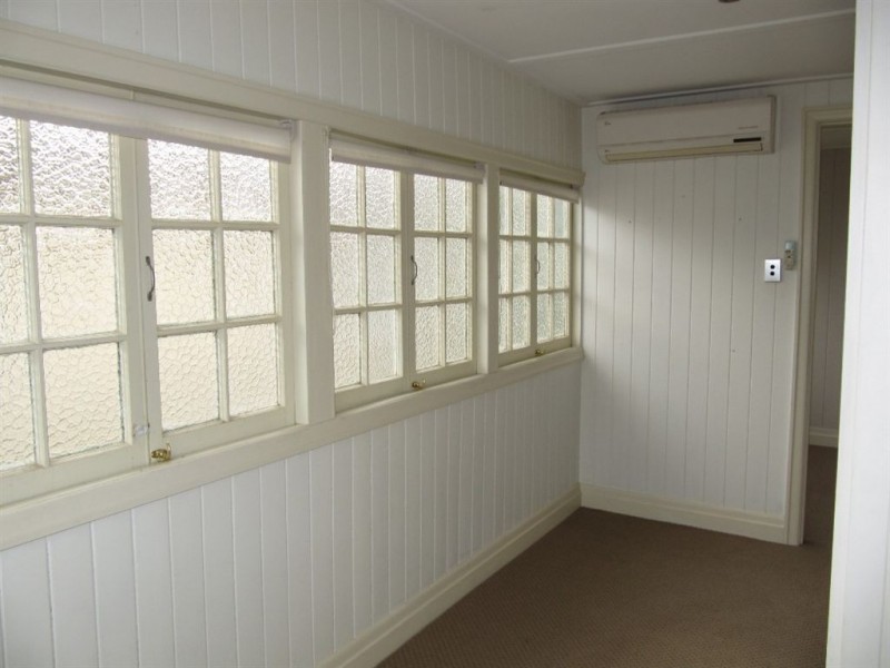 67 Bowen St, Windsor QLD 4030