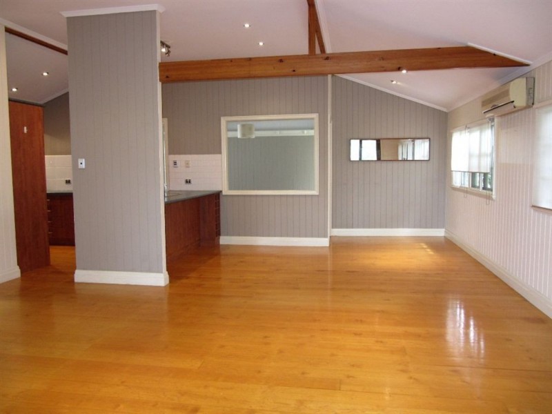 67 Bowen St, Windsor QLD 4030