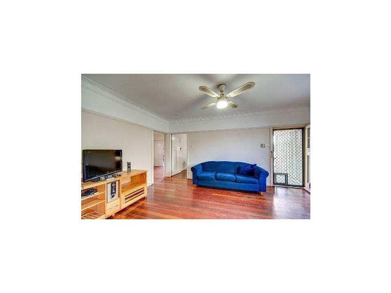 15 Crescent Way, Hendra QLD 4011