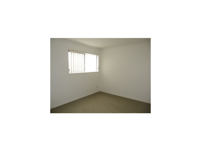 2/42 Julia St, Wavell Heights QLD 4012