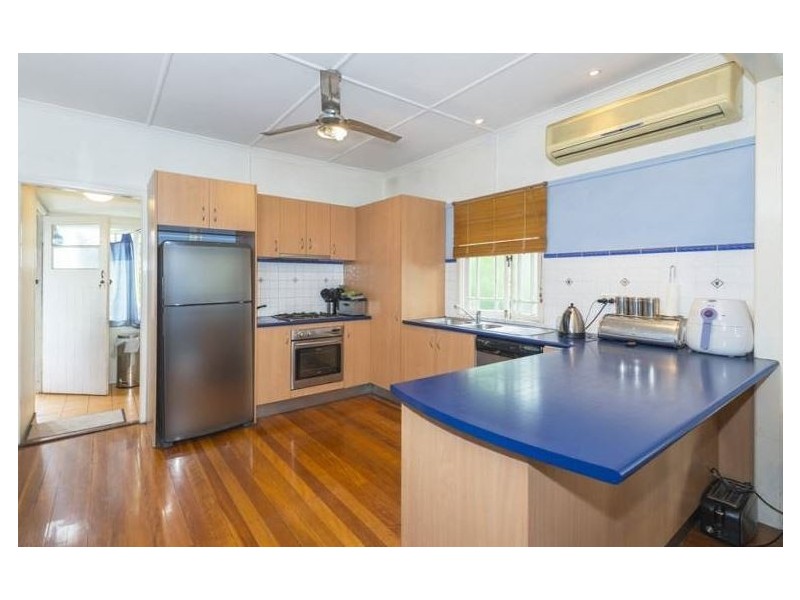 2 Dorames Street, Hendra QLD 4011