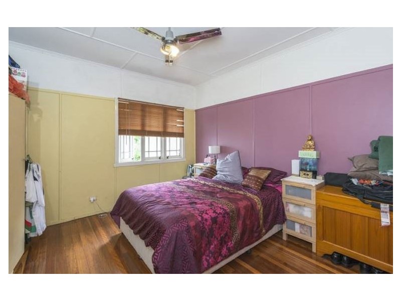 2 Dorames Street, Hendra QLD 4011