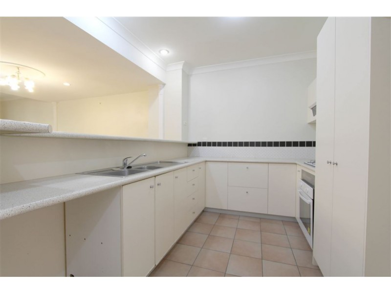 3/12 Wolseley St, Clayfield QLD 4011