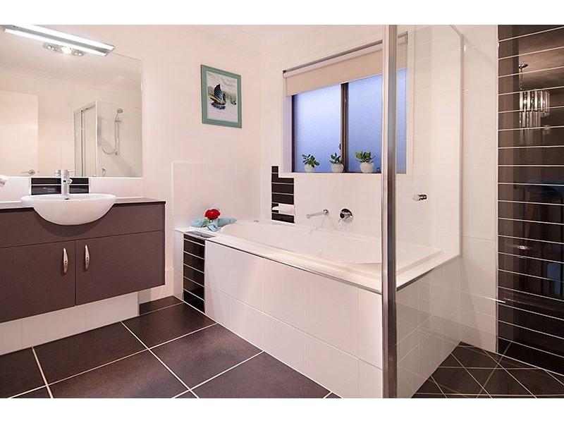 19 Bulli Street, Hendra QLD 4011