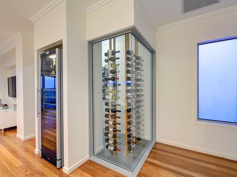 65 Raceview Avenue, Hendra QLD 4011