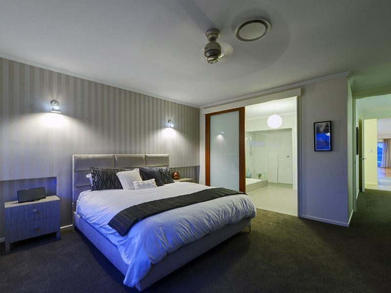 65 Raceview Avenue, Hendra QLD 4011
