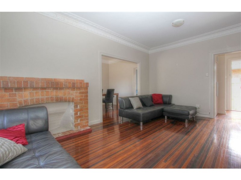 43 Webster Ave, Hendra QLD 4011