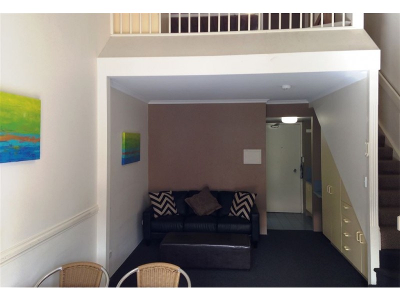 1/24 Lissner St, Toowong QLD 4066