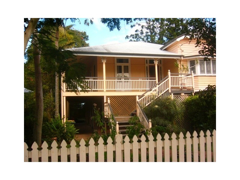 8 Nelson Street, Clayfield QLD 4011