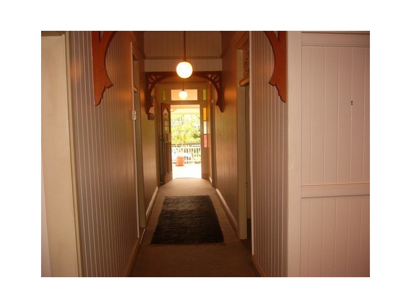 8 Nelson Street, Clayfield QLD 4011