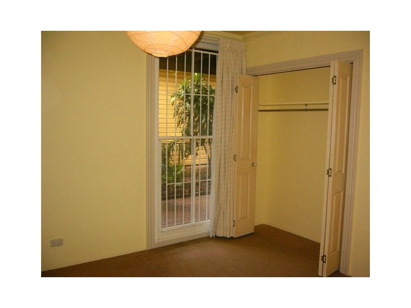 8 Nelson Street, Clayfield QLD 4011