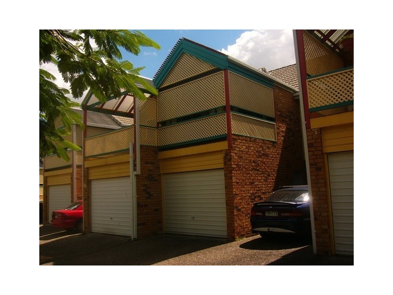 18/20 STORE STREET, Albion QLD 4010