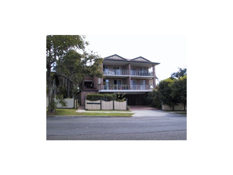 1/15-17 Wolsley Street, Clayfield QLD 4011