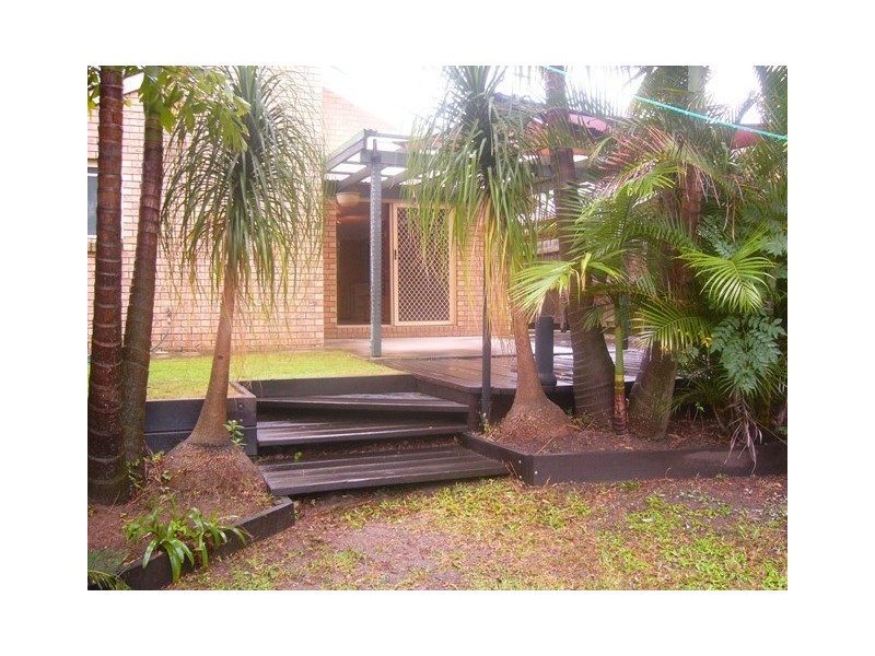 22 STONELEIGH, Albion QLD 4010