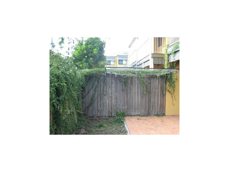 1/27 BAYVIEW TCE, Wavell Heights QLD 4012