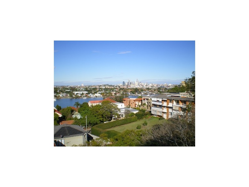 14/1 ROSSITER, Hamilton QLD 4007