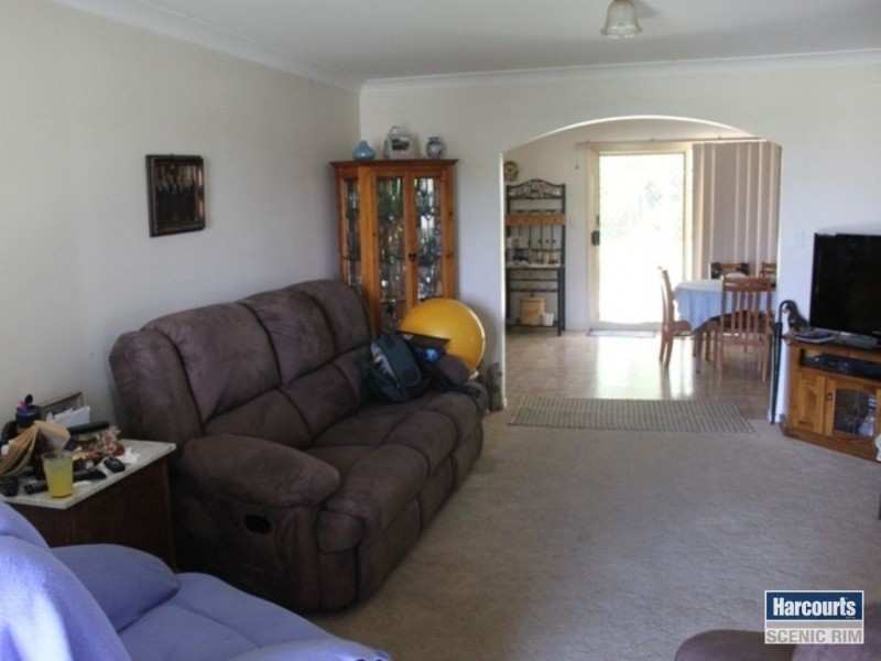 5 Acacia Street, Beaudesert QLD 4285