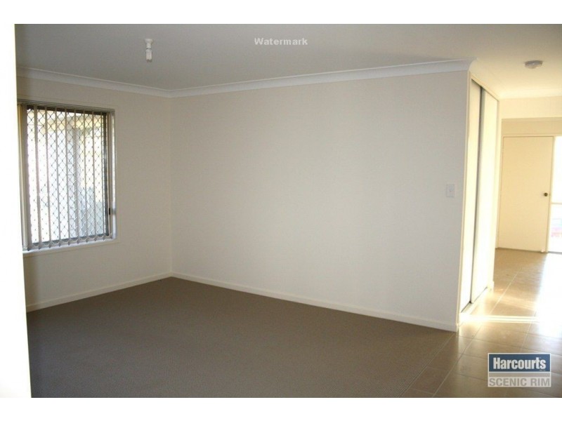 18 Parkhurst Place, Beaudesert QLD 4285