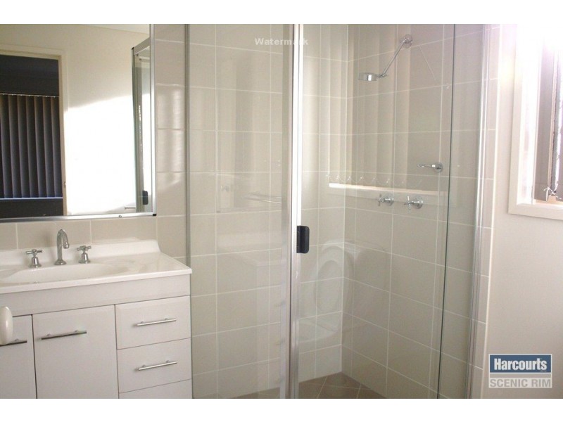 18 Parkhurst Place, Beaudesert QLD 4285