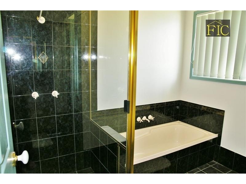 Gleneagle QLD 4285