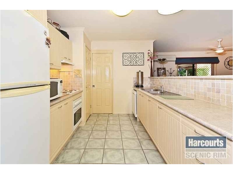 28 Waler Court, New Beith QLD 4124