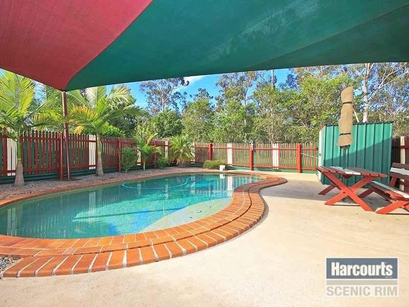 124-126 Equestrian Drive, New Beith QLD 4124