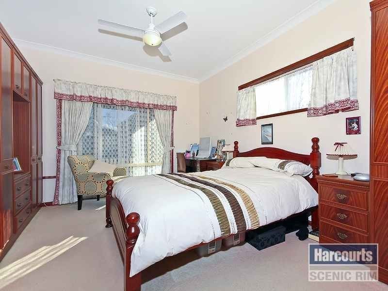 124-126 Equestrian Drive, New Beith QLD 4124