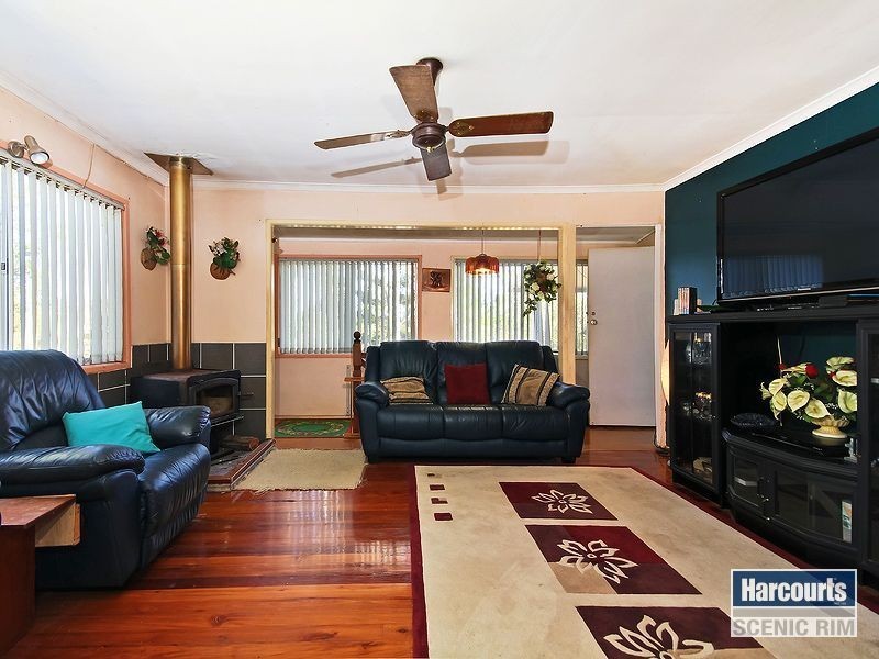 2 Friar Rd, Munruben QLD 4125