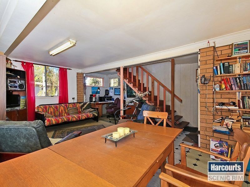 2 Friar Rd, Munruben QLD 4125