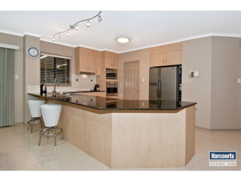 294 Equestrian Dr, New Beith QLD 4124