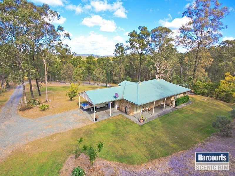 105 Honeyeater Dr, Greenbank QLD 4124