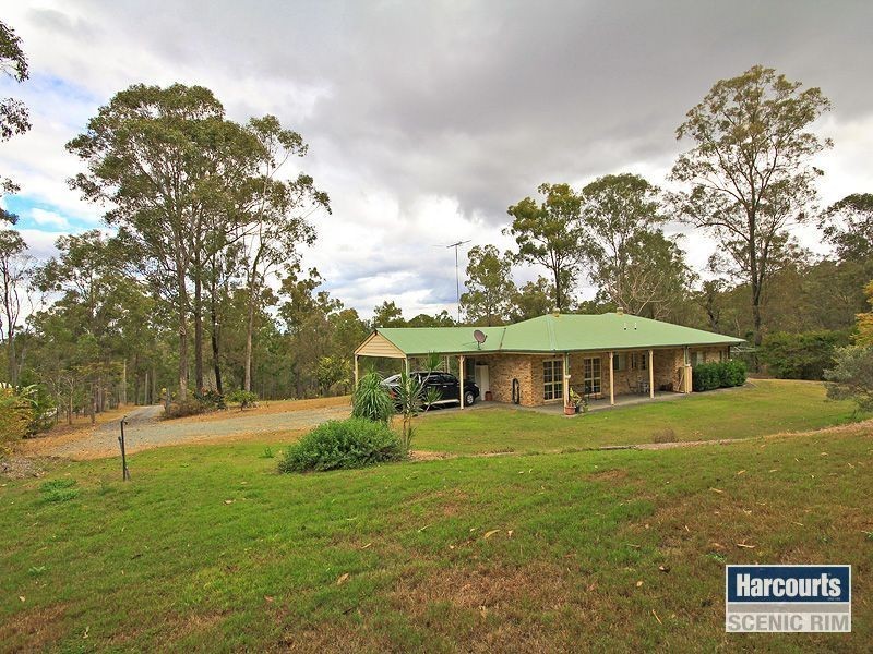 105 Honeyeater Dr, Greenbank QLD 4124