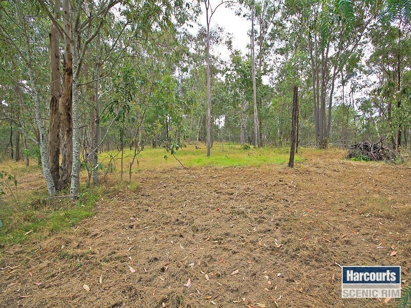 105 Honeyeater Dr, Greenbank QLD 4124