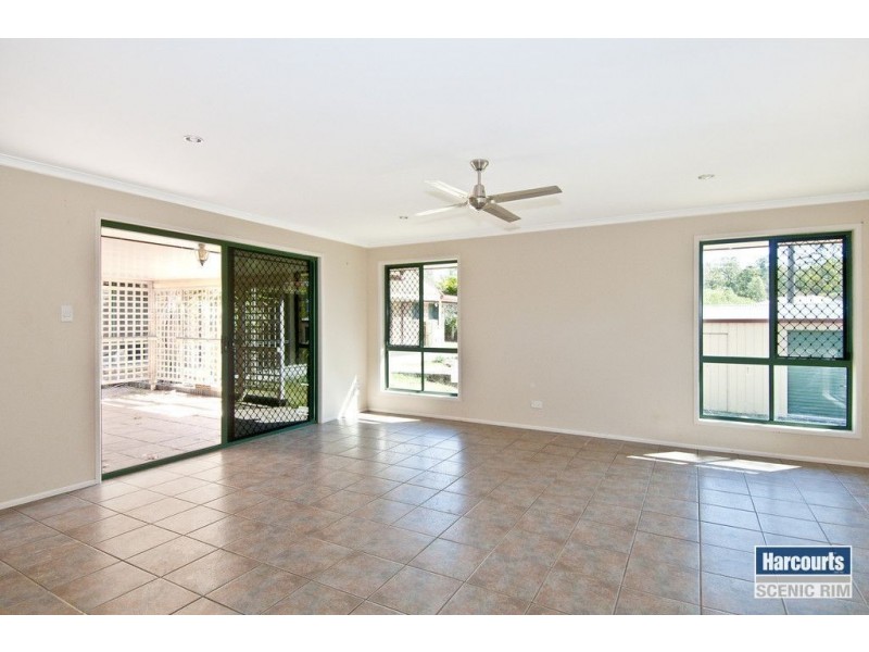 65 Silvereye Crescent, Greenbank QLD 4124