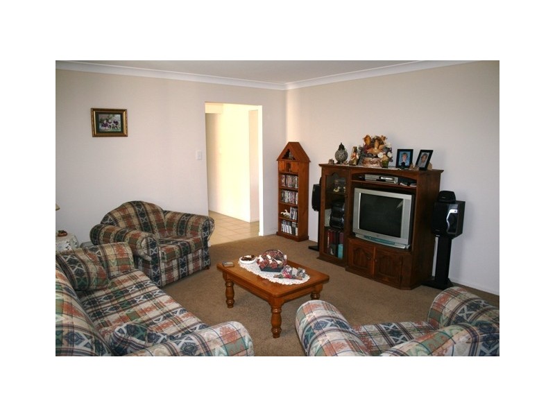 43 Borrowdale Court, Mundoolun QLD 4285