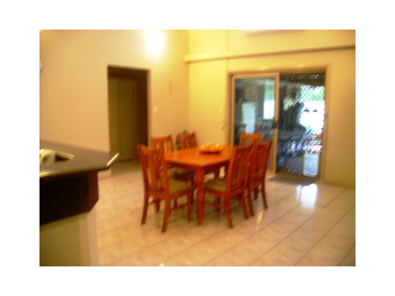 Regents Park QLD 4118