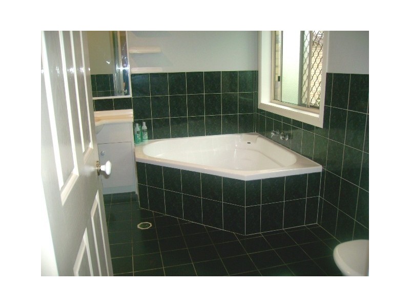 Regents Park QLD 4118