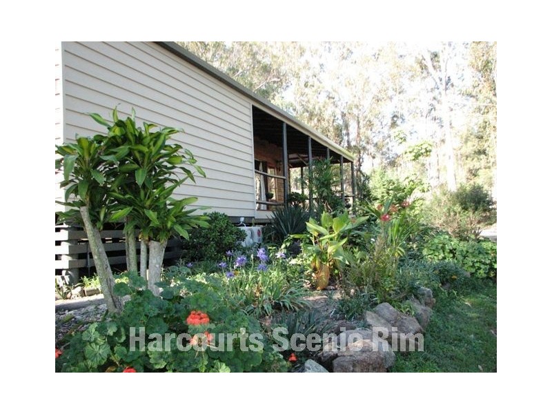 Woodhill QLD 4285