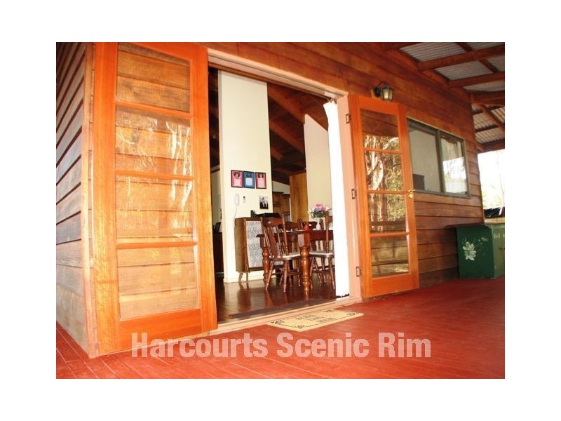 Woodhill QLD 4285