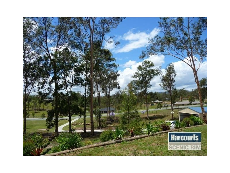 106 John Collins Drive, Mundoolun QLD 4285