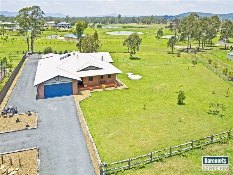 31 John Collins Drive, Mundoolun QLD 4285