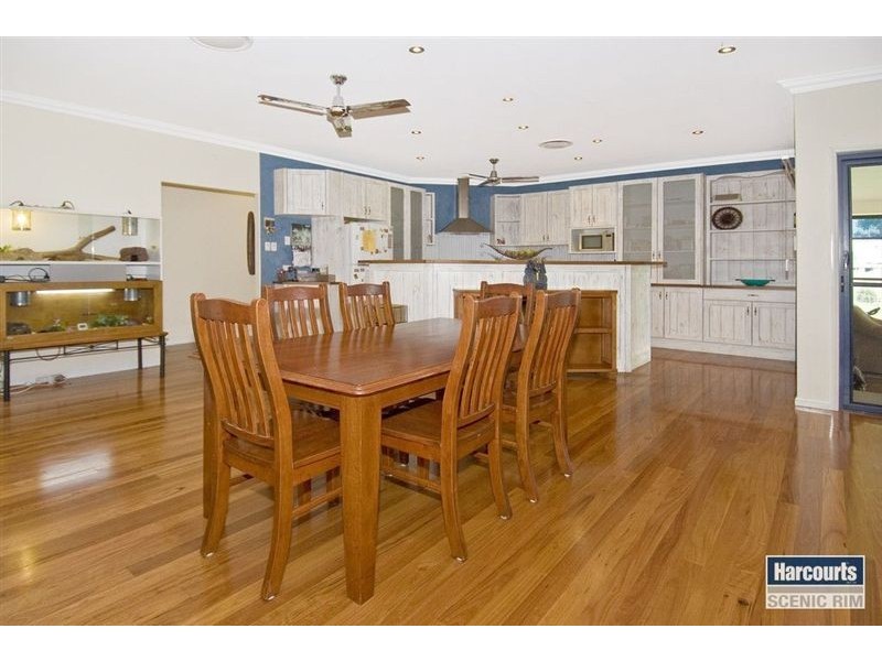 31 John Collins Drive, Mundoolun QLD 4285