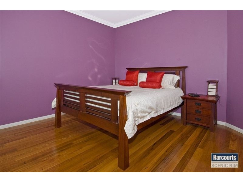 31 John Collins Drive, Mundoolun QLD 4285