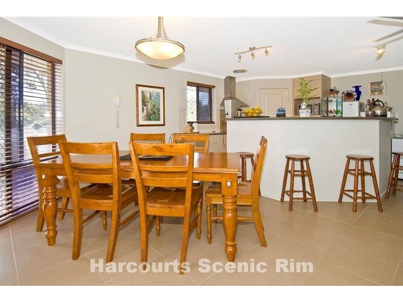 31 Turpentine Dr, Cedar Vale QLD 4285