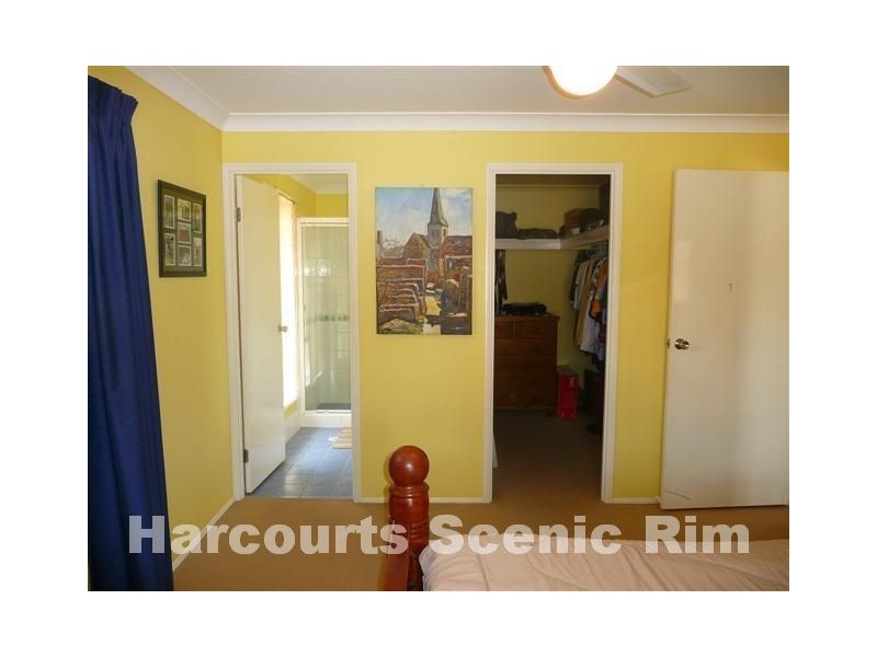 7-9 Portsmouth Court, Mundoolun QLD 4285