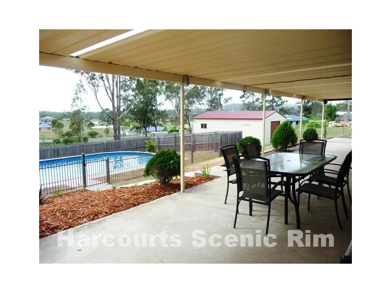 7-9 Portsmouth Court, Mundoolun QLD 4285