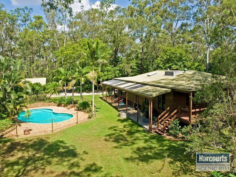 92 Smith Road, Park Ridge South QLD 4125