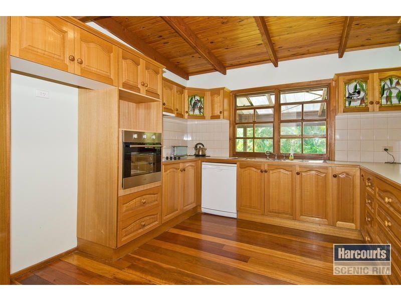 92 Smith Road, Park Ridge South QLD 4125